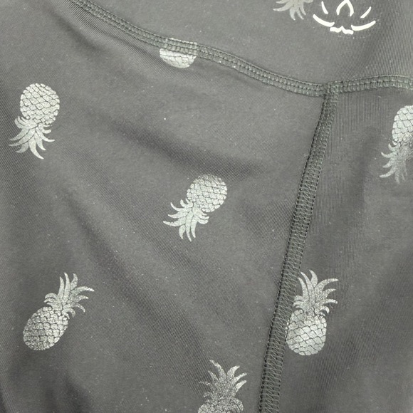 Beyond Yoga Pineapple Print High Waisted Leggings Black XS Made USA Activewear - Picture 7 of 9